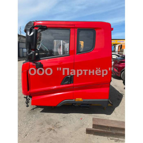 Кабина в сборе Sany Самосвал 130901001322B Красная