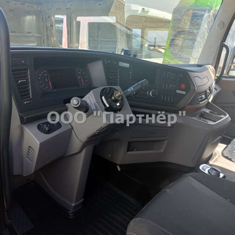 Кабина в сборе DongFeng Тягач Белая Новая