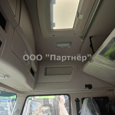Кабина в сборе DongFeng Тягач Белая Новая
