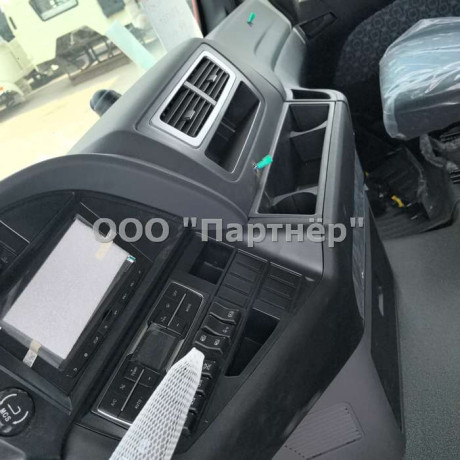 Кабина в сборе Sitrak C7H Cамосвал Красная под АКПП