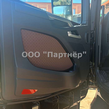 Кабина в сборе FAW J7 Черная Тягач