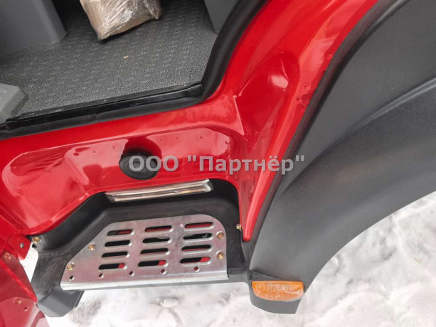 Кабина в сборе HOWO HW76 Самосвал Красная